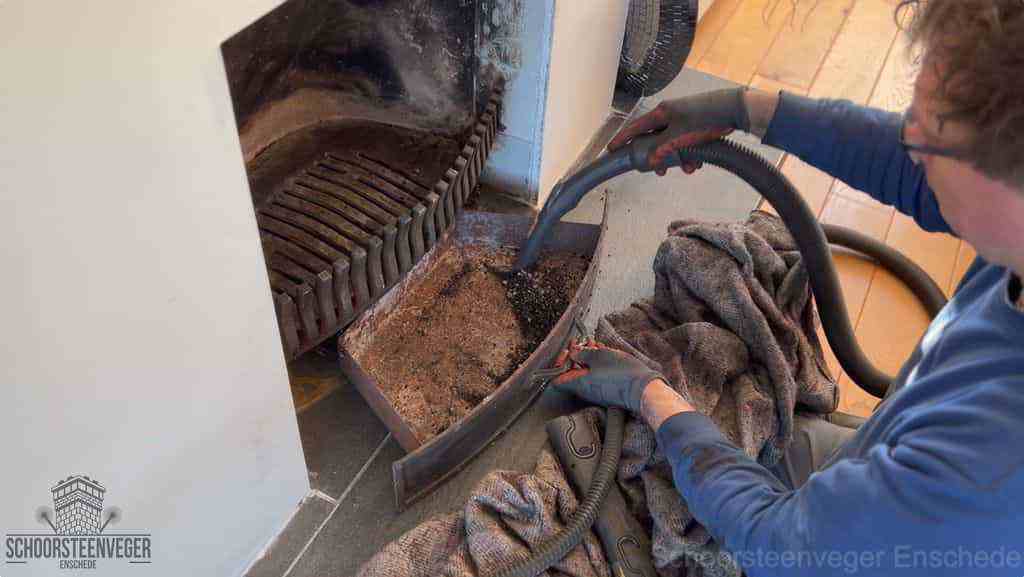 Prijs schoorsteenvegen Enschede schouw reinigen Prijs schoorsteenvegen Enschede schouw reinigen