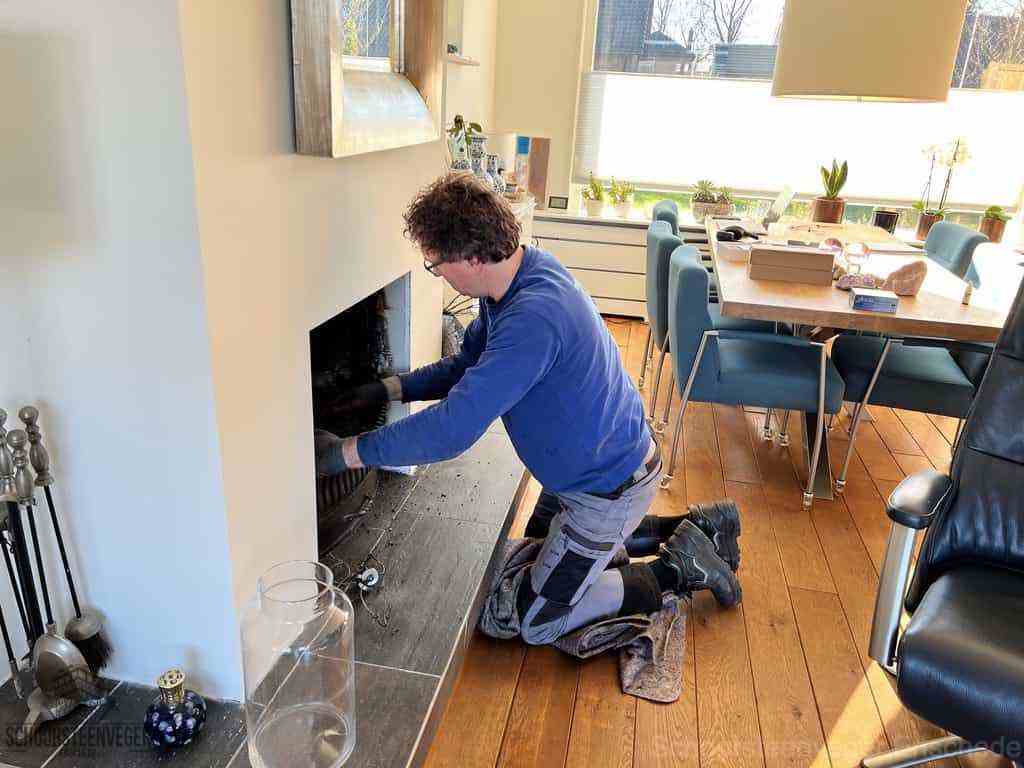 Schouwveger Enschede kleed schoorsteenreiniger Schouwveger Enschede kleed schoorsteenreiniger
